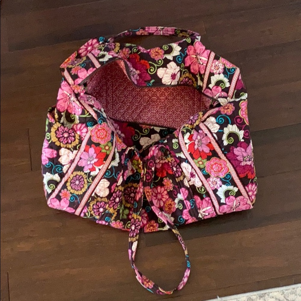 VERA BRADLY LARGE TOTE BAG